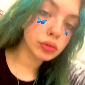 Meet your Posher, Makayla